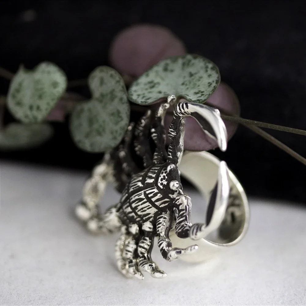 VTG HEAVY Sterling Silver Scorpion Statement Ring Size 8 Large Gothic Biker Ring